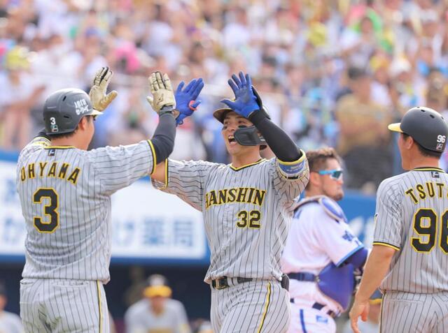 岡田監督の起用ズバリ 井上が3号3ラン