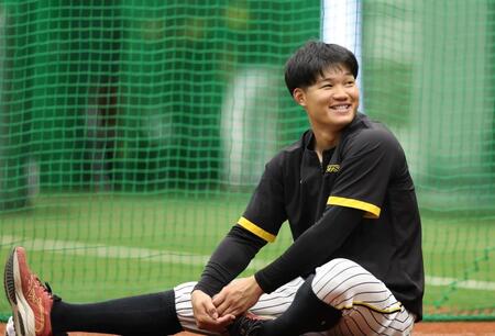 　リラックスした表情の森下（撮影・田中太一）