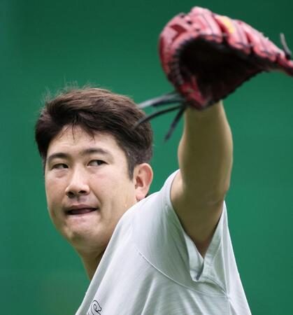 　登板前に汗を流す菅野（撮影・立川洋一郎）