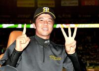 　今季１３勝目を挙げた才木