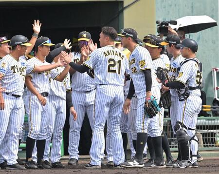 阪神・和田２軍監督が引退の秋山へエール　「しっかり勉強してまた戻ってこい」　25日の鳴尾浜最終戦は門別が先発　「感謝の気持ちを込めながら」