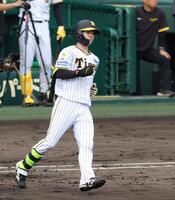 　シート打撃で凡退した中野（撮影・中田匡峻）