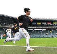 　ダッシュをする中野（撮影・中田匡峻）