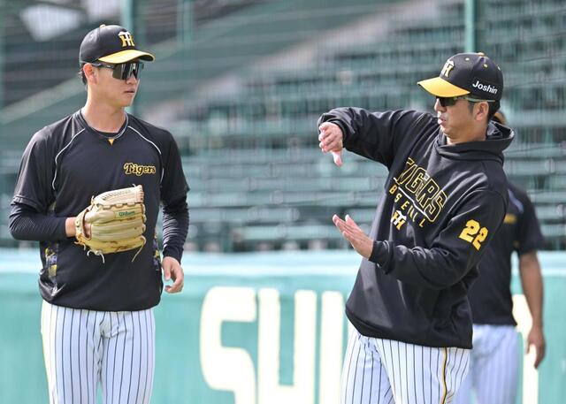 阪神タイガースユニホーム　 SUITE藤川監督 阪神タイガースユニホーム SUITE藤川監督 背番号22》真新しい