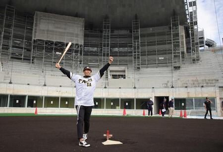 阪神・糸井ＳＡ「朝から晩までやるしかないでしょ！」充実“シン・虎の穴”に感動　広い室内練習場に坂路も