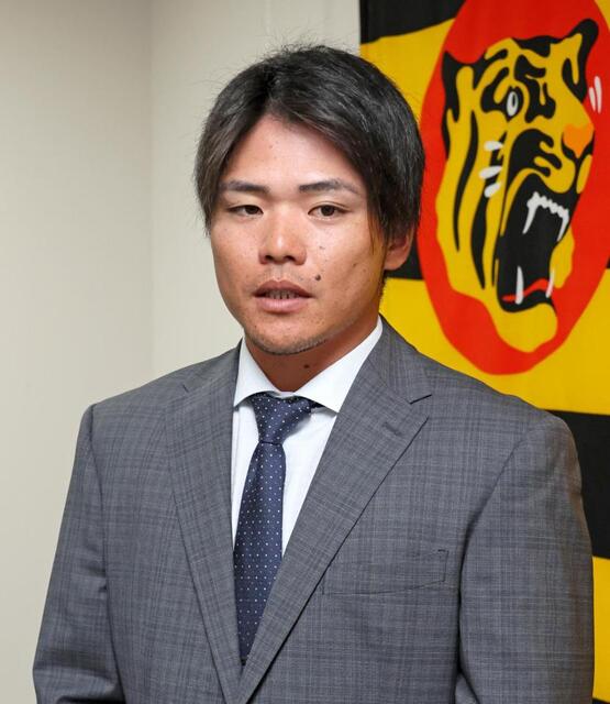 阪神・小野寺が200万減の1500万円で契約更改 左手首負傷で