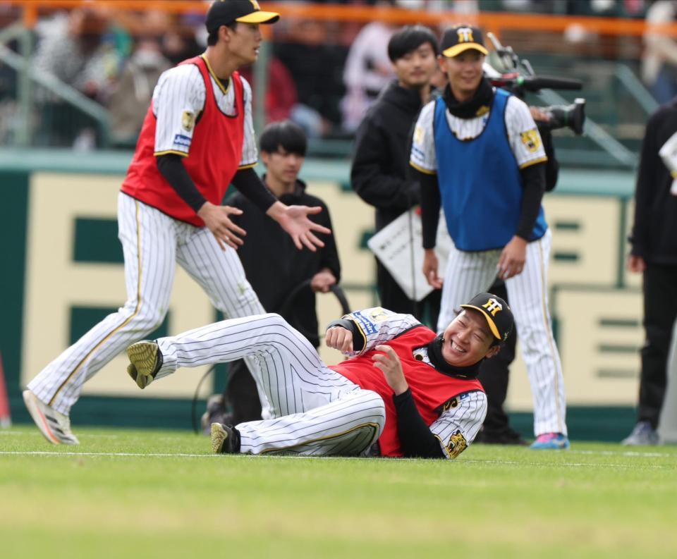 ファン感謝デーを楽しむ大山（撮影・中田匡峻）