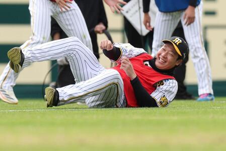 　笑顔で競技を楽しむ大山（撮影・中田匡峻）