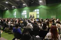 　トークショーを行う中野（撮影・石井剣太郎）