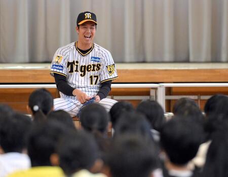 阪神・青柳が４年連続で本など寄贈「少しでも記憶に残ってくれたら」　小学生からメジャー挑戦へのエールも