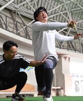 　下半身を徹底的に鍛える森下（撮影・田中太一）