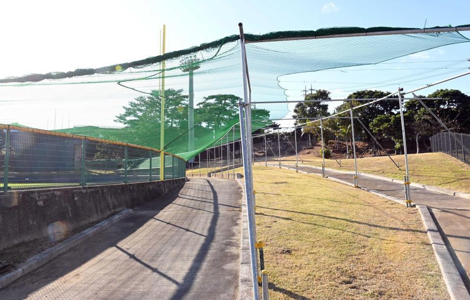 　昨年に続いて、ライトスタンドに設置された防球ネット（撮影・田中太一）