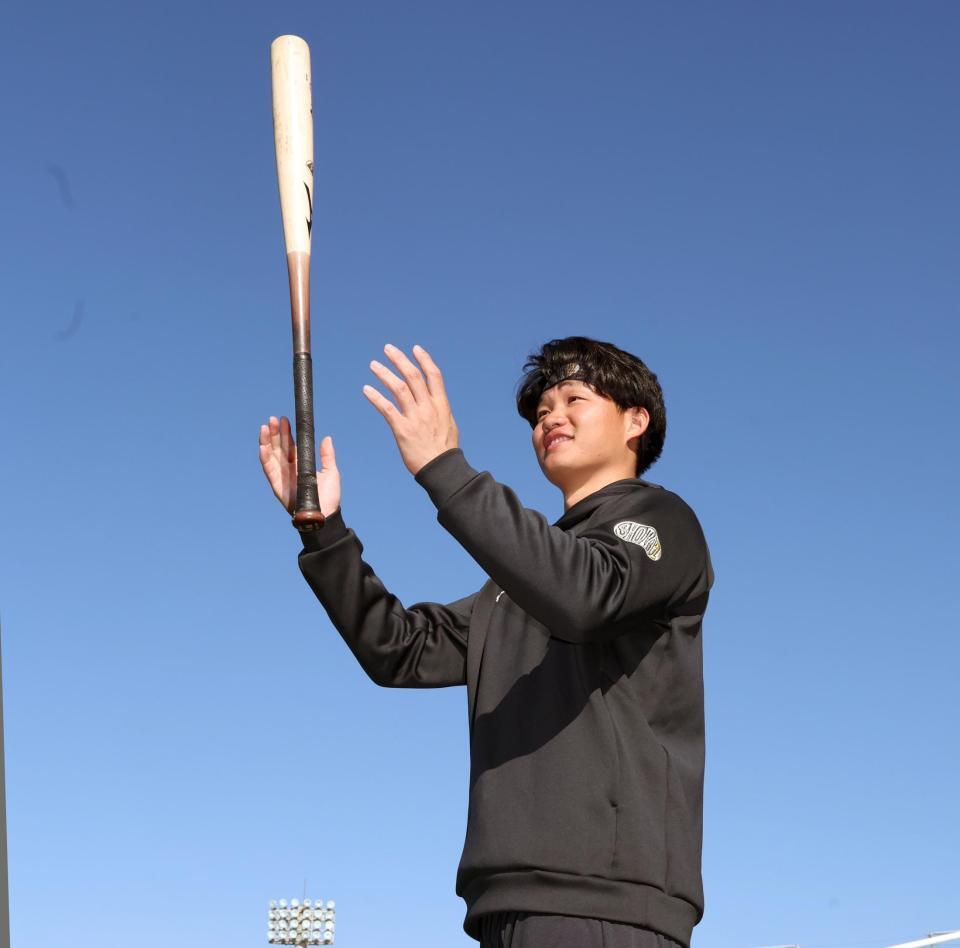 　自主トレを公開した森下（撮影・田中太一）