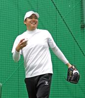 　自主トレを公開した西勇（撮影・立川洋一郎）