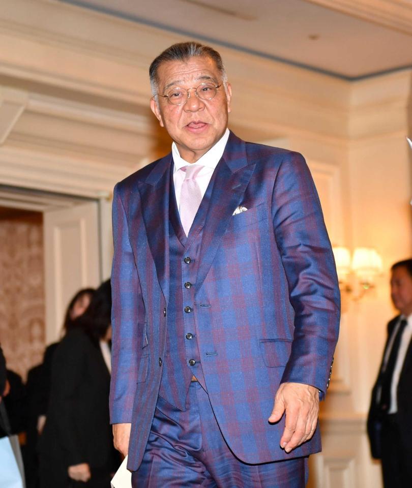 　甲子園歴史館運営会議に出席した掛布ＯＢ会長（撮影・中田匡峻）