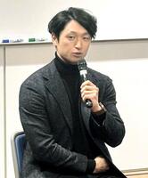 新プロジェクトの説明会に参加した近本