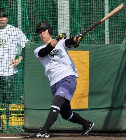 　宜野座１号を放った井坪（撮影・田中太一）