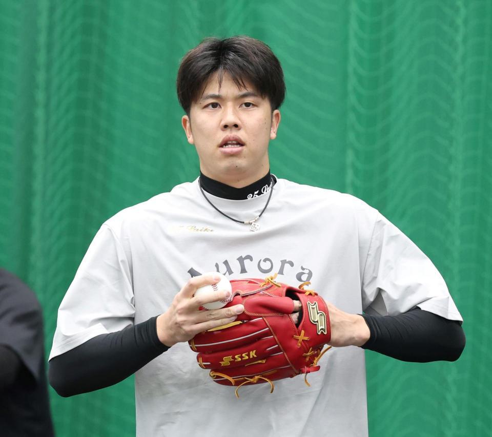 　気合の入った表情を見せる才木（撮影・中田匡峻）