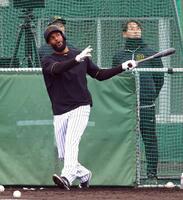 　打撃練習するコンスエグラ（撮影・山口登）