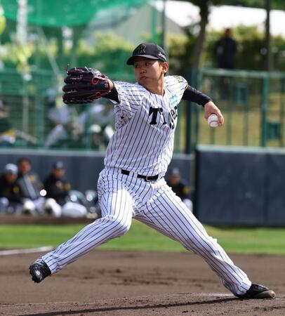 　先発し力投する門別（撮影・山口登）