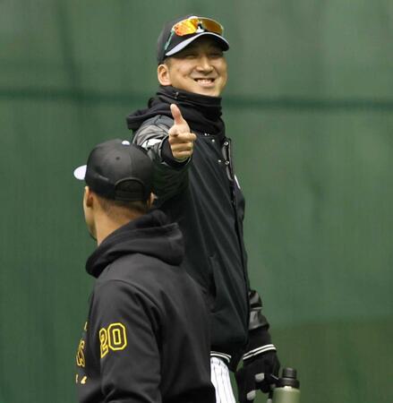 　デュプランティエ（手前）を打ち抜く！？藤川監督