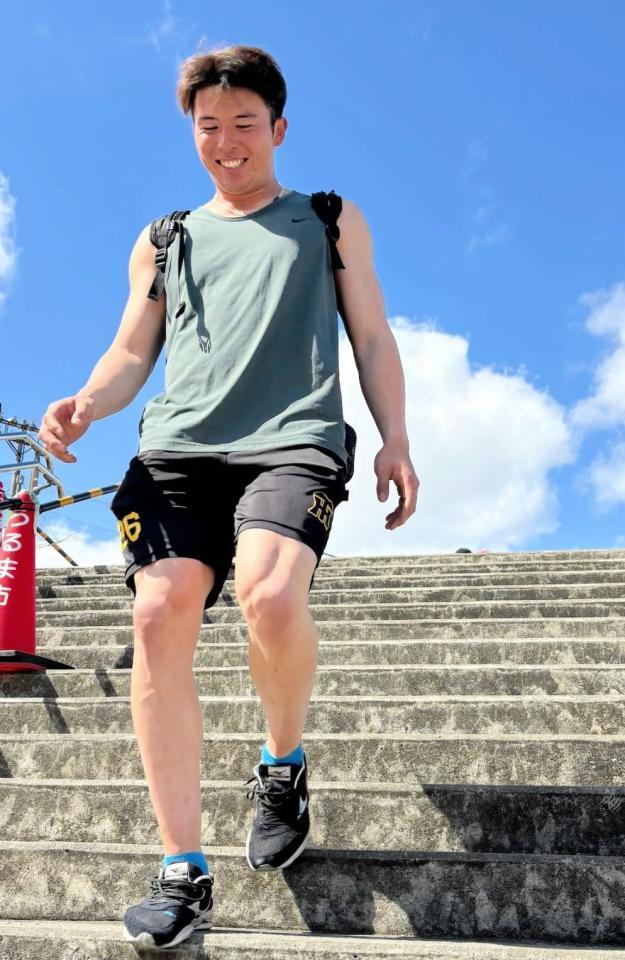 　休日返上で練習に励む椎葉