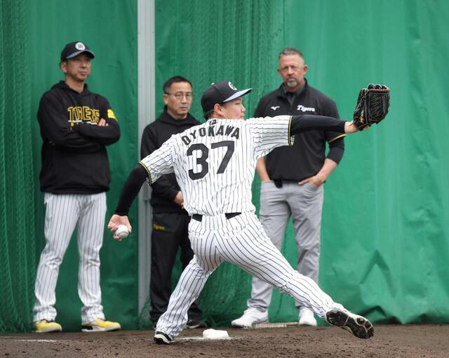 阪神・及川 ウィリアムス駐米スカウトから宝刀スライダー伝授