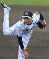 シート打撃に登板する阪神・湯浅京己＝具志川（撮影・西田忠信）