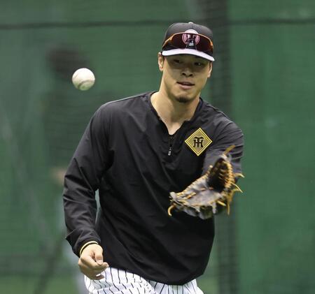 　早出特守をする佐藤輝（撮影・田中太一）