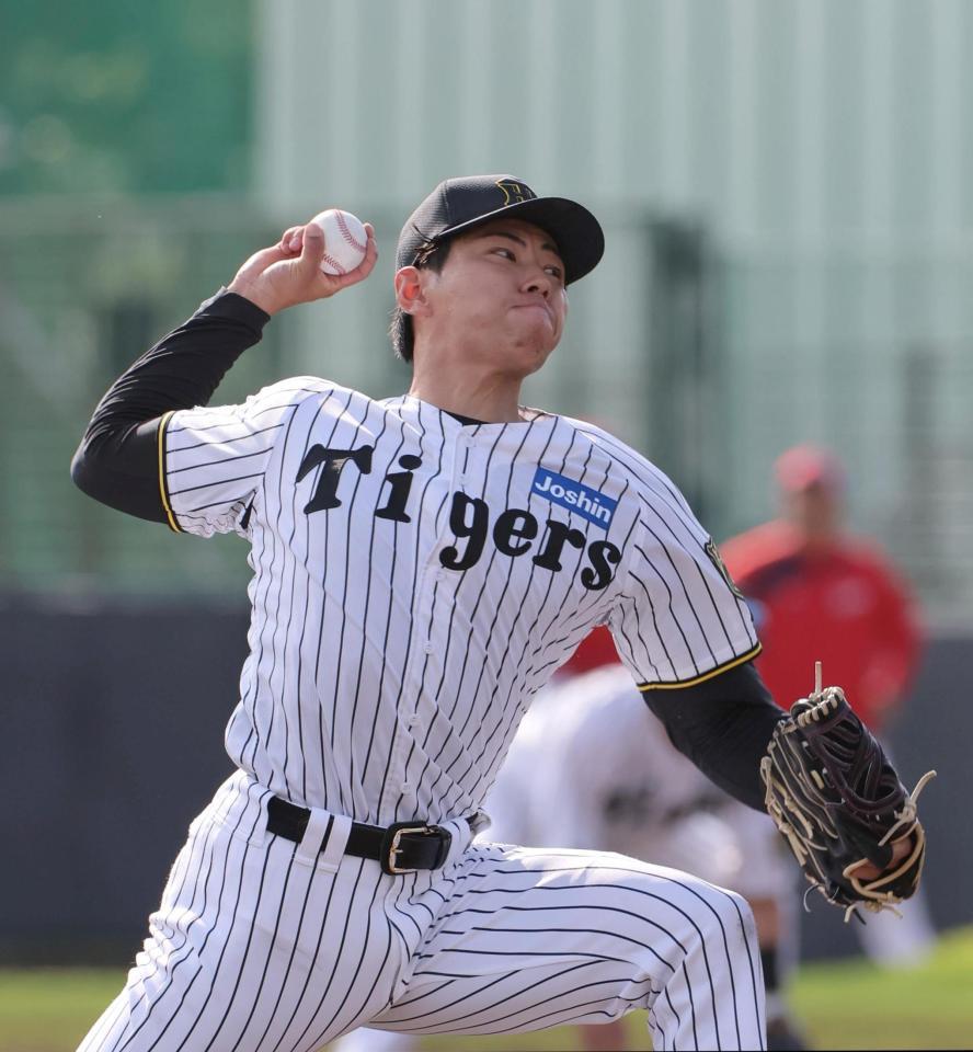 　８回の１イニングを無失点に抑える好投を見せた工藤（撮影・北村雅宏）