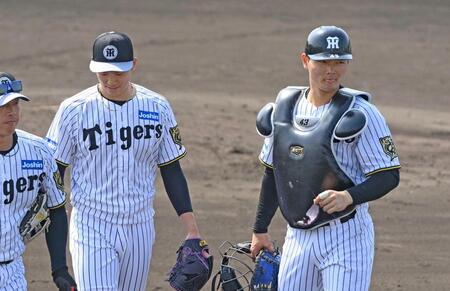 　シート打撃でバッテリーを組んだ湯浅（左）と町田