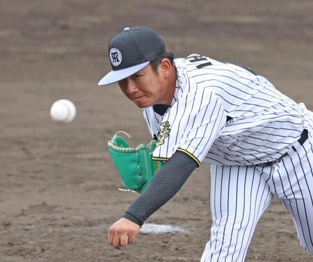 　シート打撃に登板した伊原（撮影・中田匡峻）