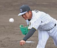 　シート打撃に登板した伊原（撮影・中田匡峻）