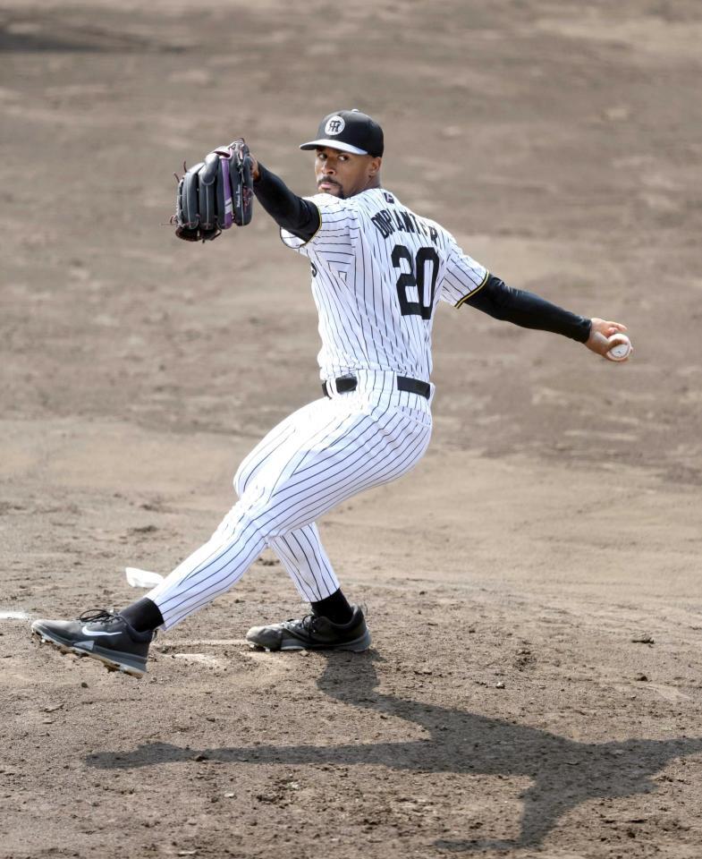 　シート打撃に登板したデュプランティエ