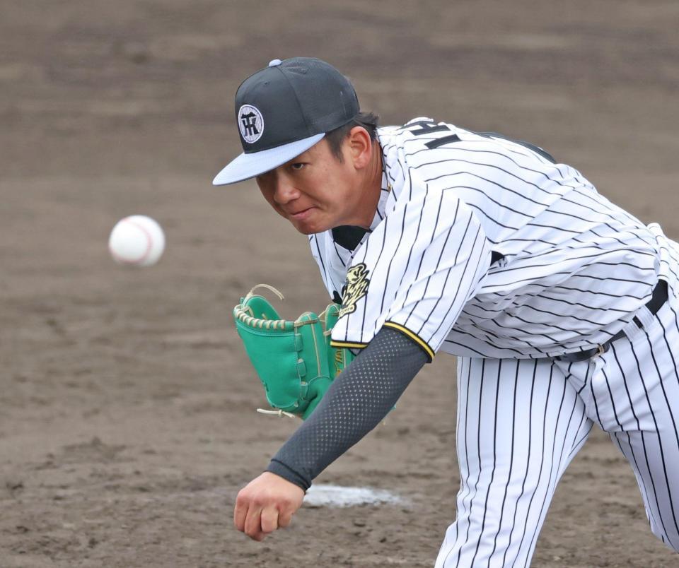 　シート打撃に登板した伊原（撮影・中田匡峻）