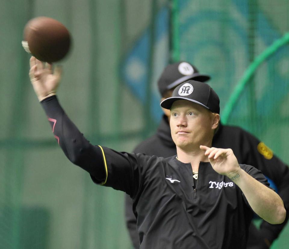 　トレーニングに汗を流すネルソン（撮影・北村雅宏）