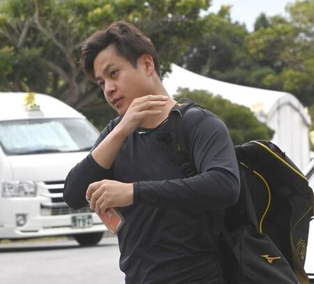 　登板を回避した大竹＝２４日