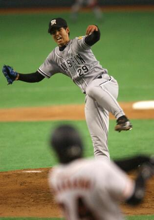 　２００２年に初の開幕投手を務めた井川氏