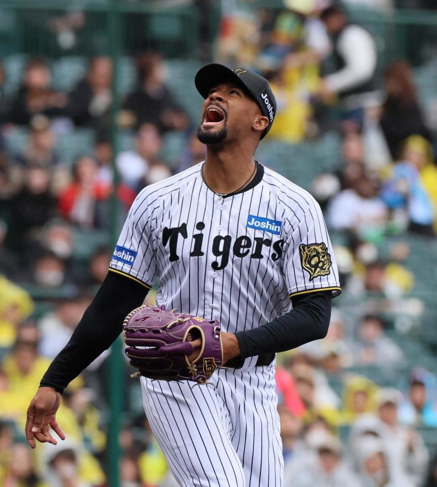 　１回、カリステを一邪飛に仕留めるデュプランティエ（撮影・北村雅宏）