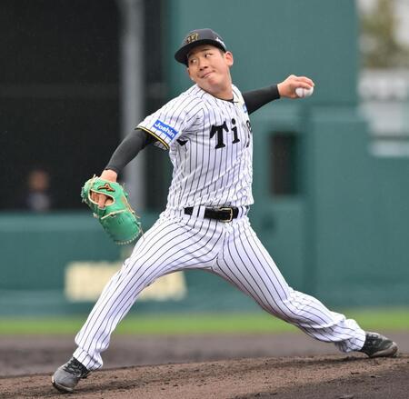 　力投する先発の伊原（撮影・西田忠信）