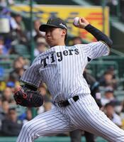 力投する門別（撮影・北村雅宏）