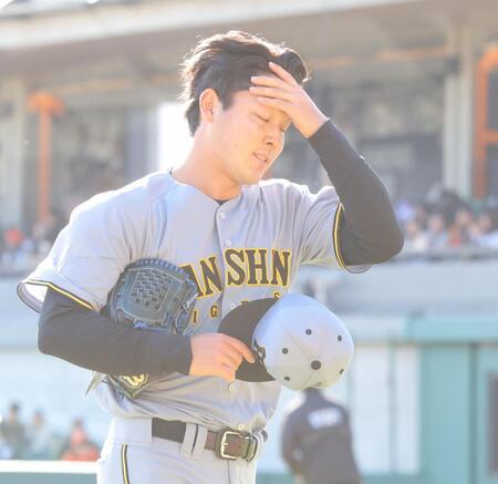 　７回に登板も、４失点でマウンドを降りる木下（撮影・西岡正）