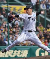 力投する門別（撮影・北村雅宏）