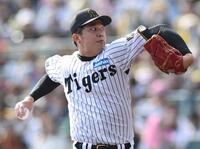 　４回を無失点に抑える才木（撮影・田中太一）