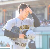 　７回に登板も、４失点でマウンドを降りる木下（撮影・西岡正）