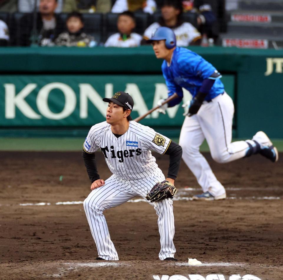 　８回、山本に適時打を許す工藤（撮影・山口登）