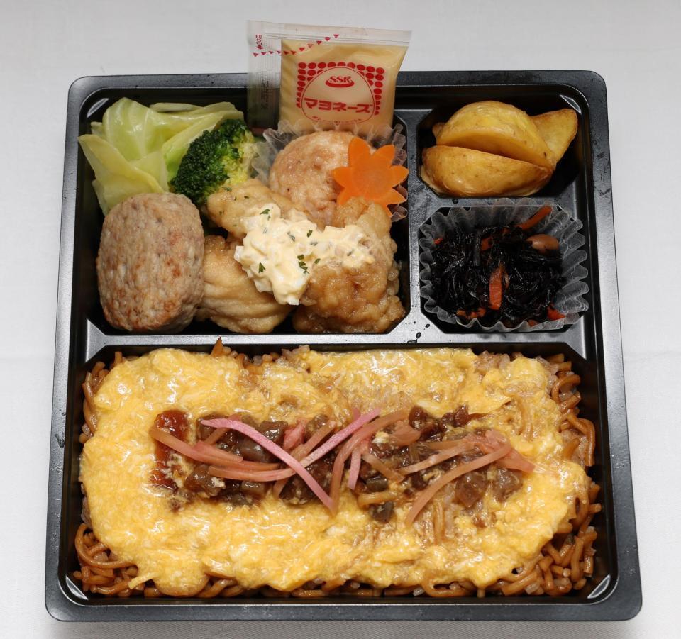 　神戸出身！才木のぼっかけオムそばめし弁当（撮影・中田匡峻）