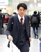 　移動する高寺（撮影・田中太一）