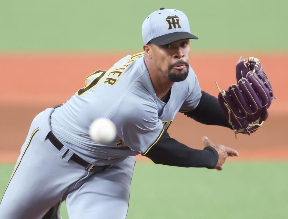 　先発し、力投するデュプランティエ（撮影・田中太一）