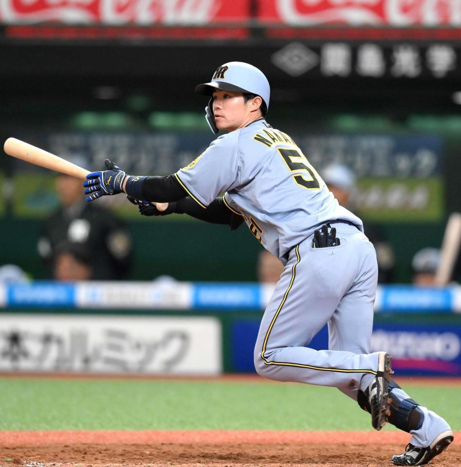 　５回、左前打を放つ中野（撮影・堀内翔）